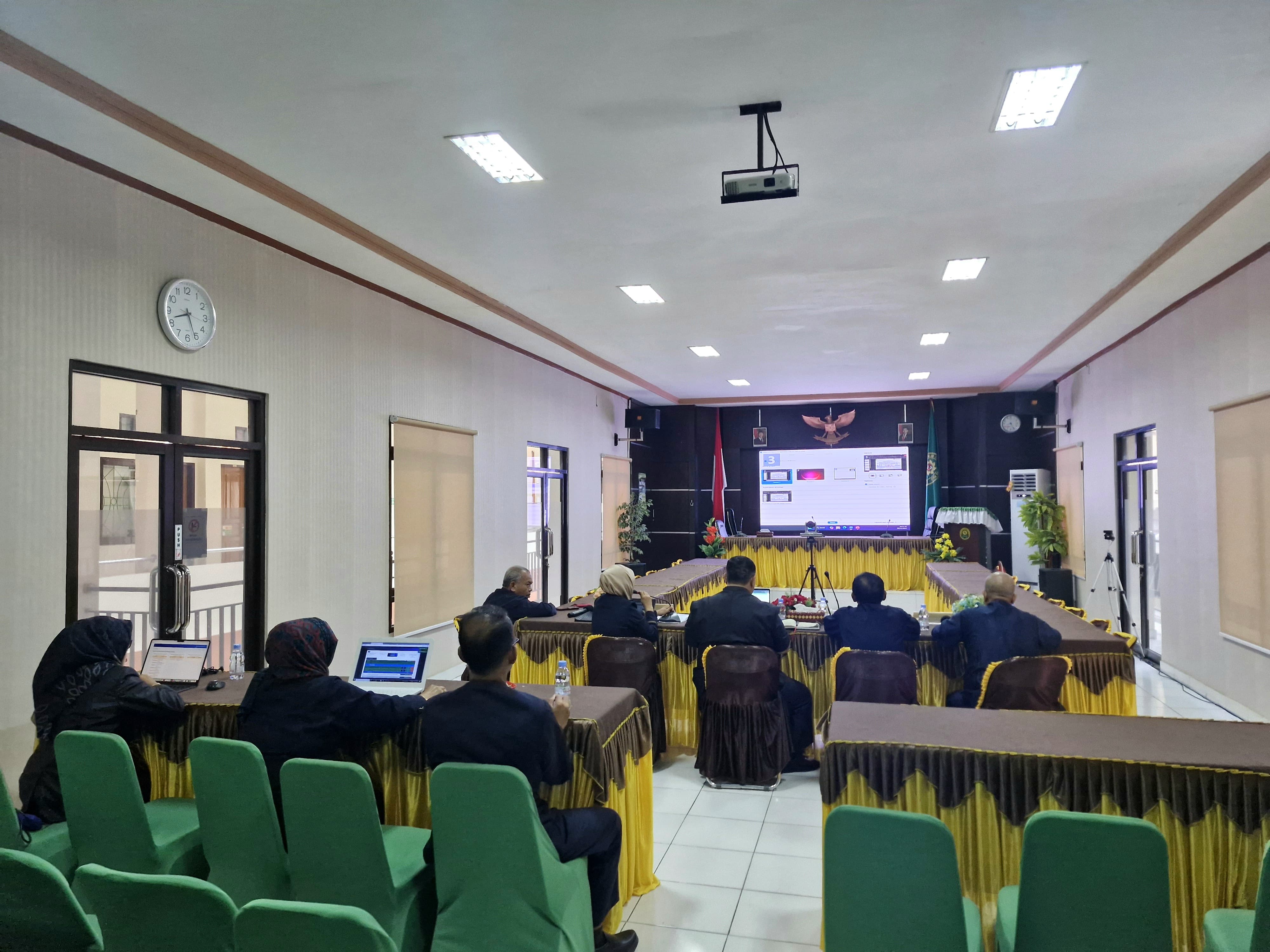 e978b301 968c 4caf 8870 e1f498c0827c