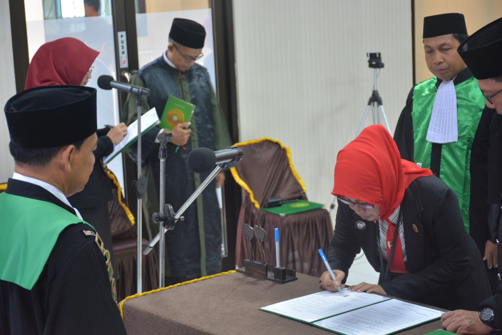 1c5d6100 81dd 4a41 ac0c 097e1223572a