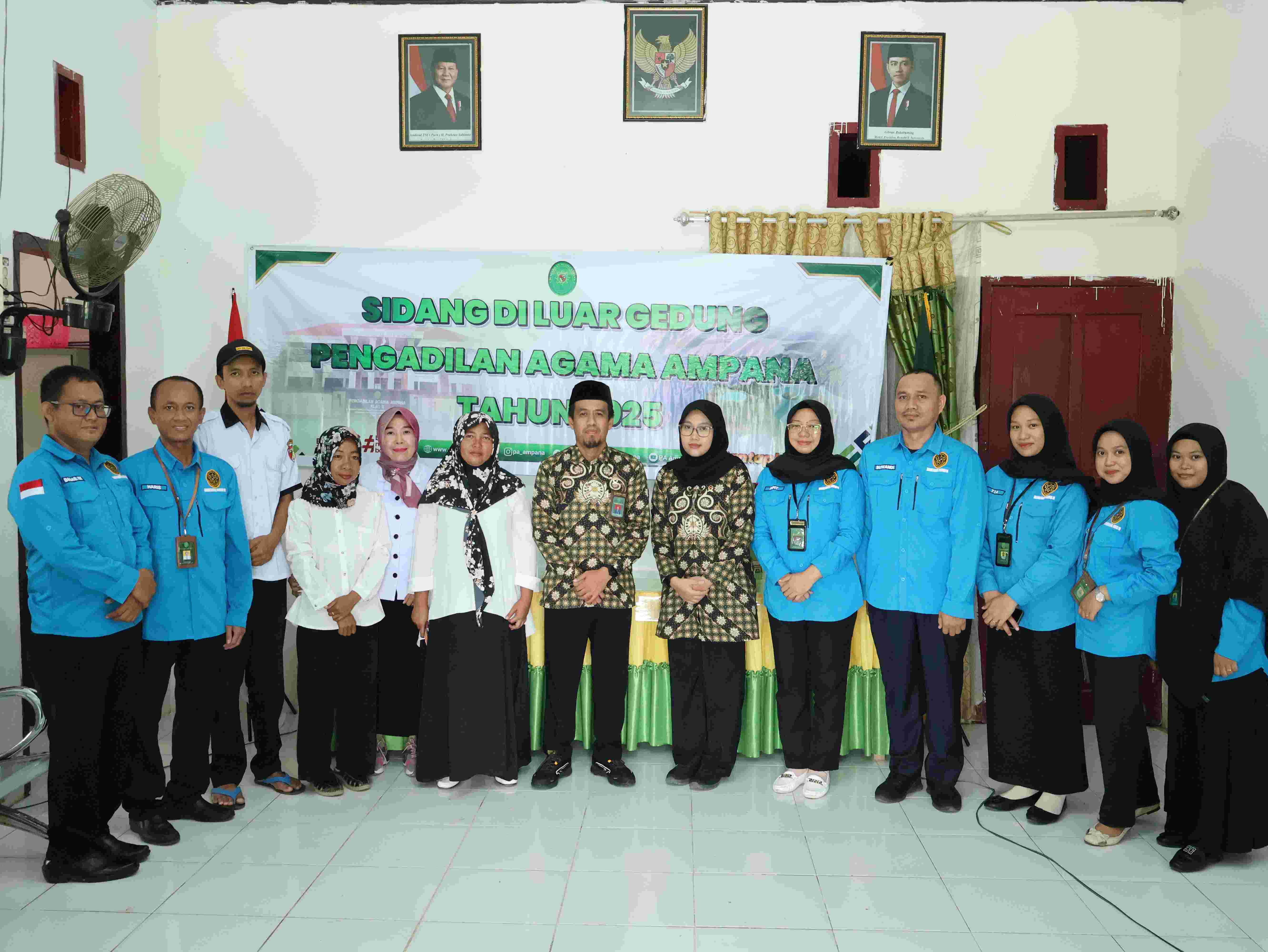 4 Sidang diluar Gedung Pengadilan Agama ampana di Desa Kavetan Kecamatan Una Una Kepulauan Togean 1482025