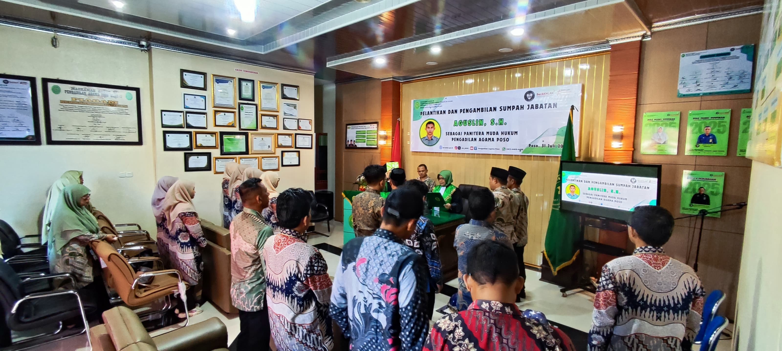4 Ketua PA Poso Lantik Panitera Muda Hukum yang Baru 14082025