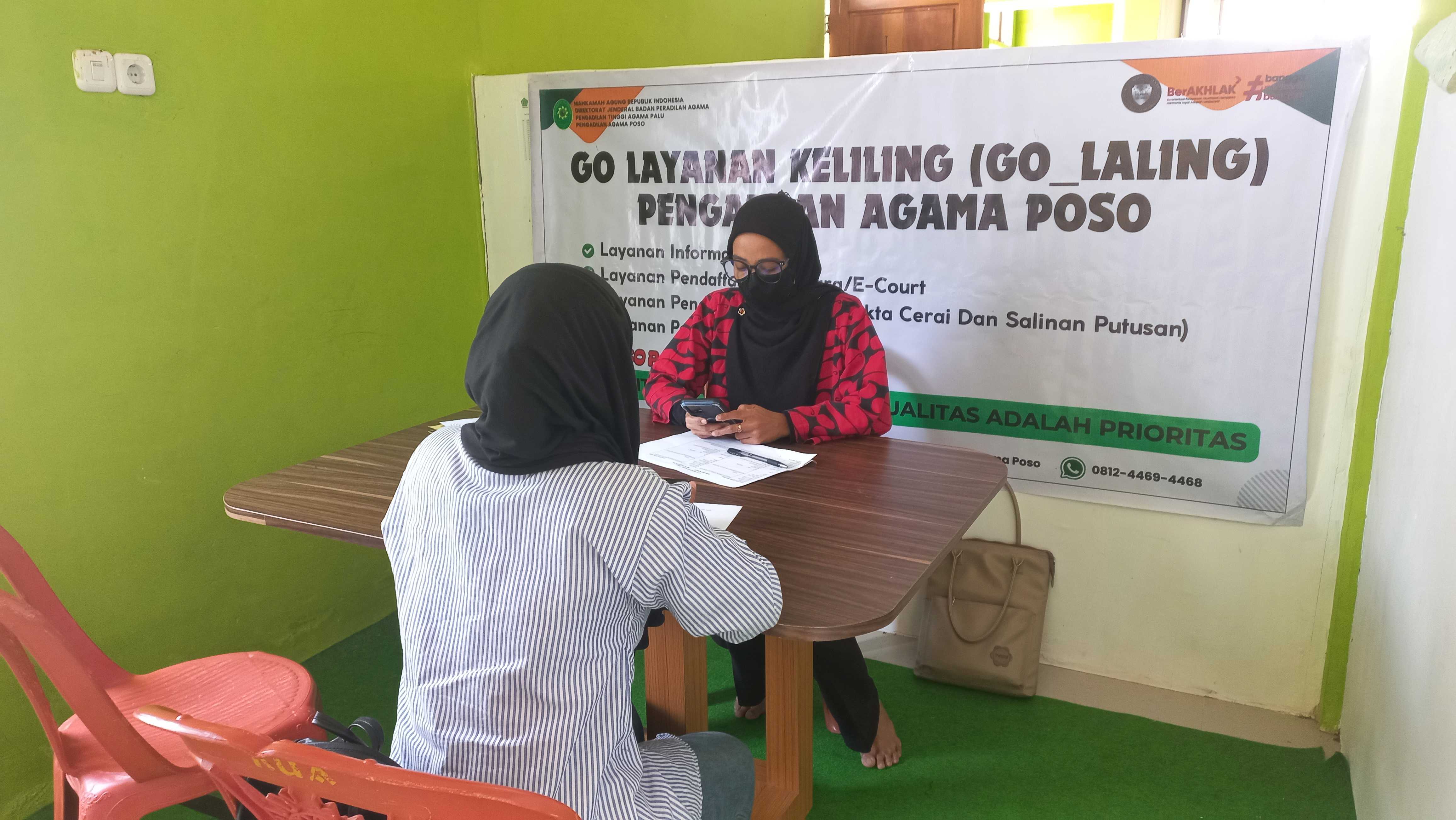 6 Pengadilan Agama Poso Laksanakan Sidang Luar Gedung di KUA Kecamatan Pamona Selatan 14082025