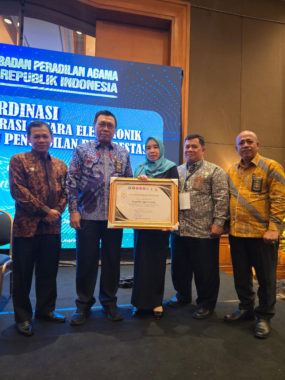 f9d1f1da f9da 4f6a b988 6a9aaaca77f4