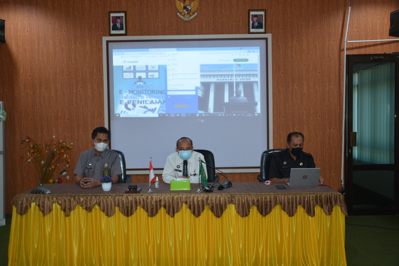 a33cc1a4 f7d4 4673 92a9 23f99ef56408