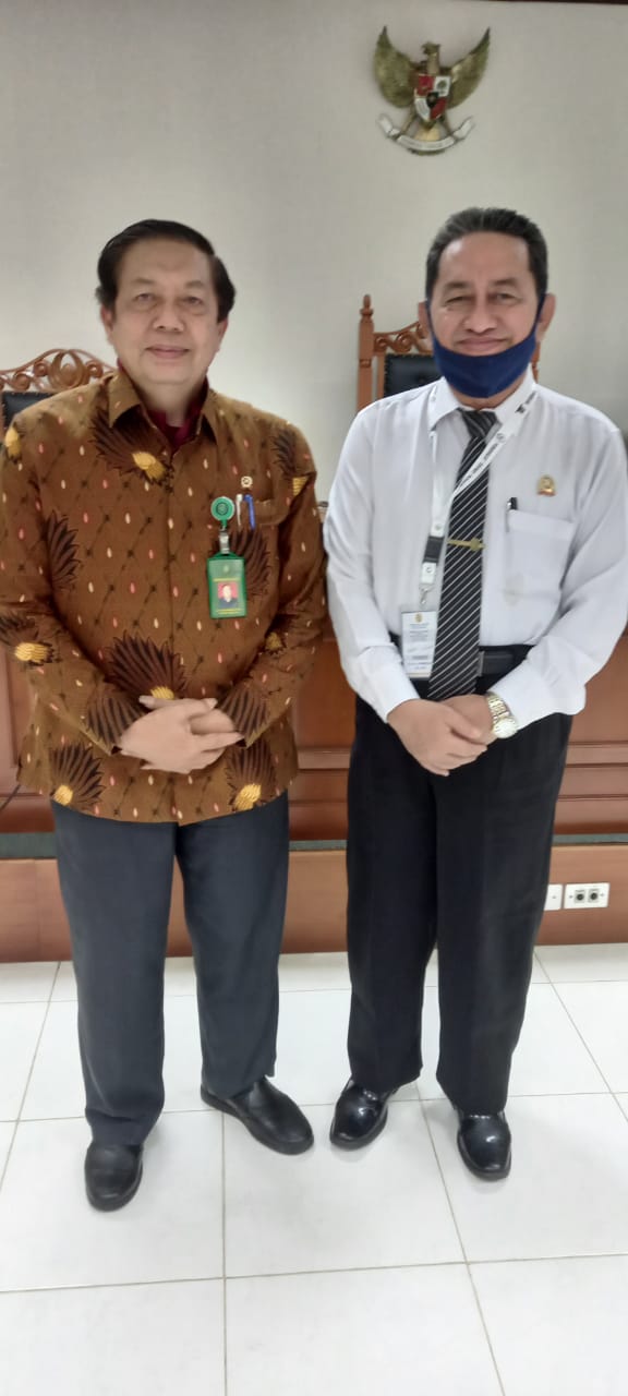 e04eac01 e3c3 4df9 8ee1 ee580f4ebb71