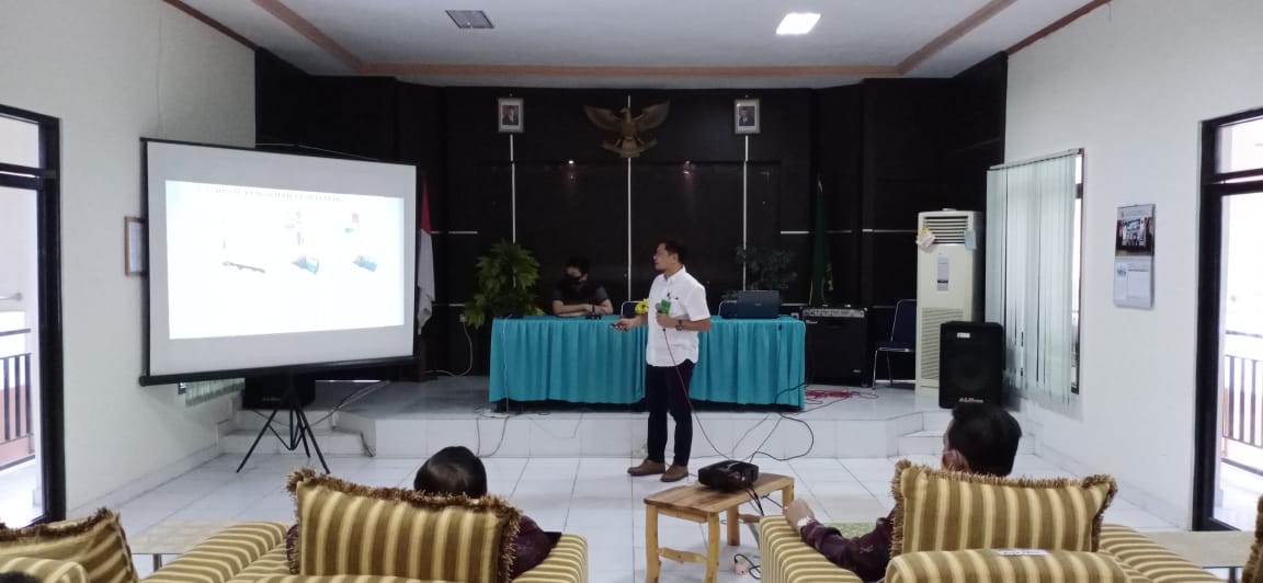 be5b82db d286 439d b7ac 9b8655bbcaf4